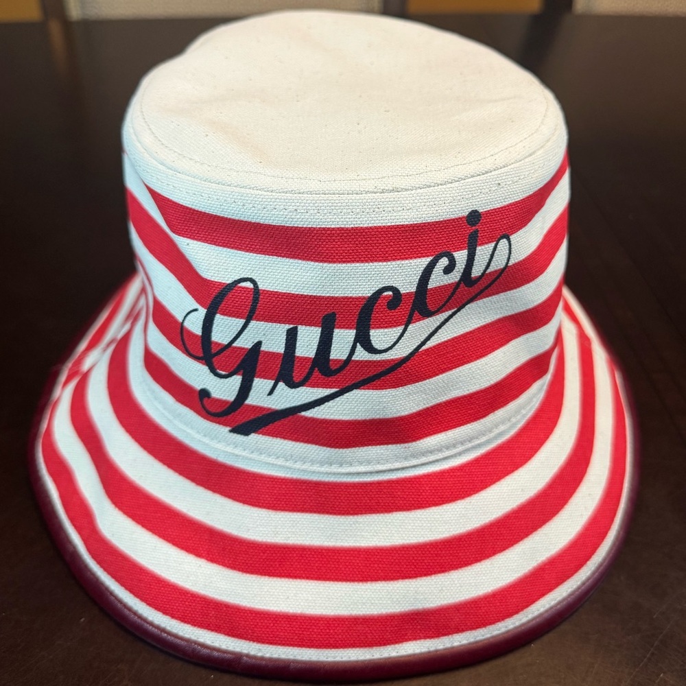 New Authentic Gucci Logo Bucket Hat Red White - Picture 3 of 13
